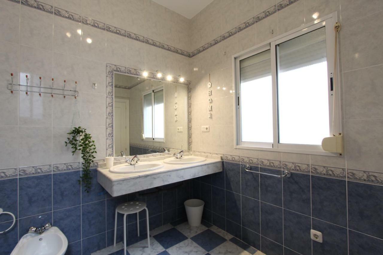 Apartamento Ollerias Малага Экстерьер фото