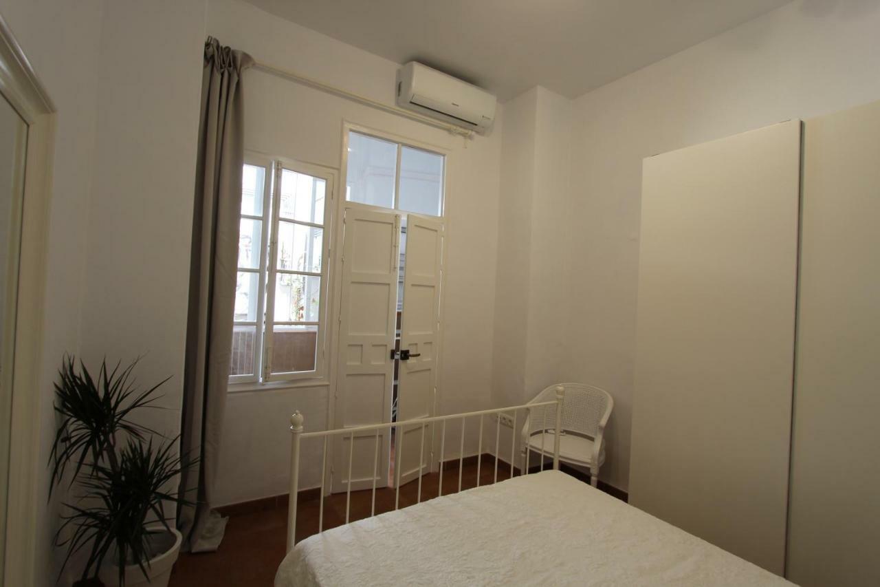 Apartamento Ollerias Малага Экстерьер фото
