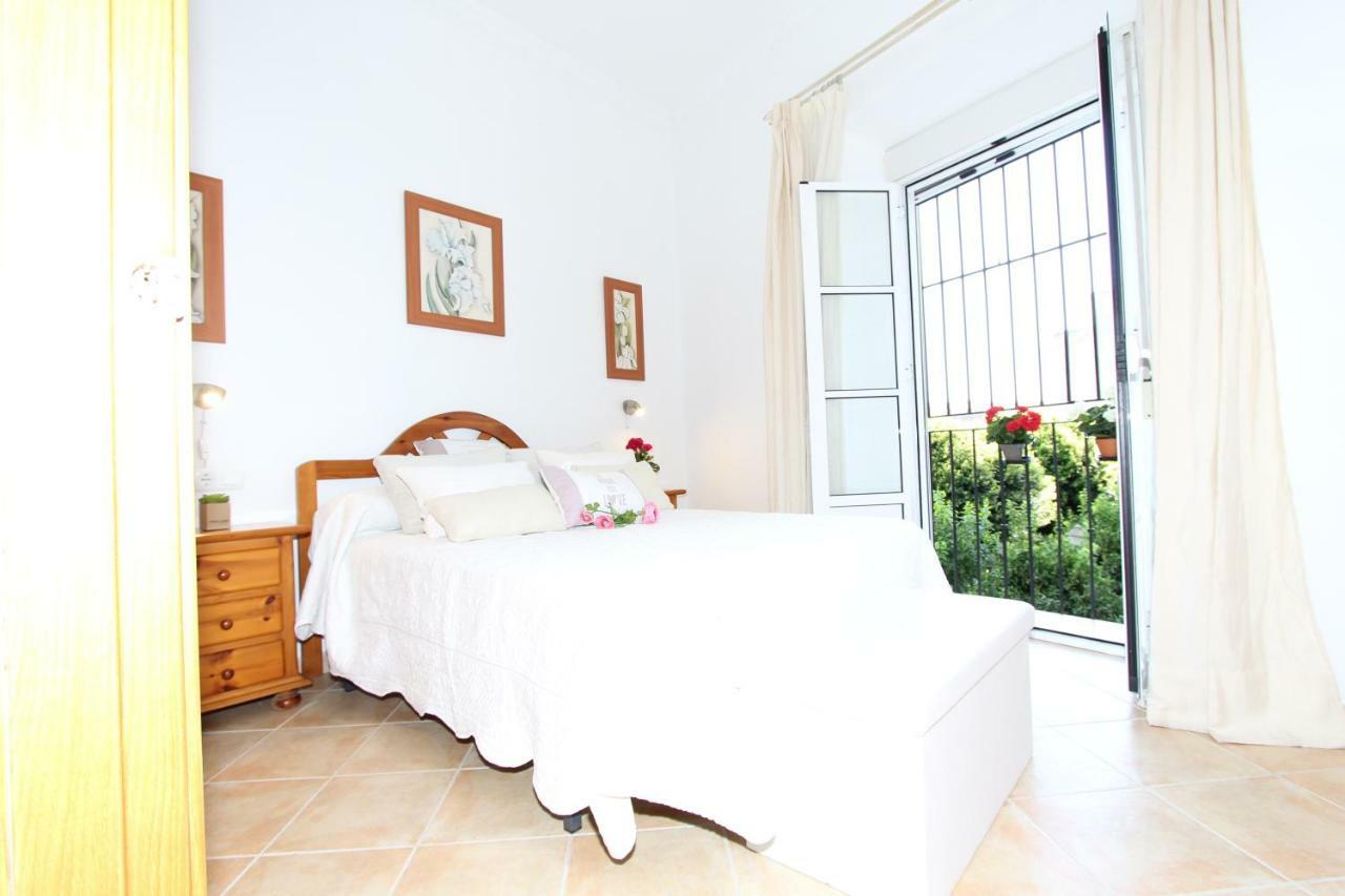 Apartamento Ollerias Малага Экстерьер фото